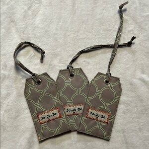 Ju-Ju-Be Stylish Gray and Green Luggage Tags